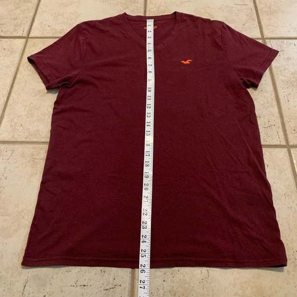Hollister Men's V-Neck T-Shirt with Embroidered Logo, Maroon/Burgundy, Size S - Picture 6 of 7